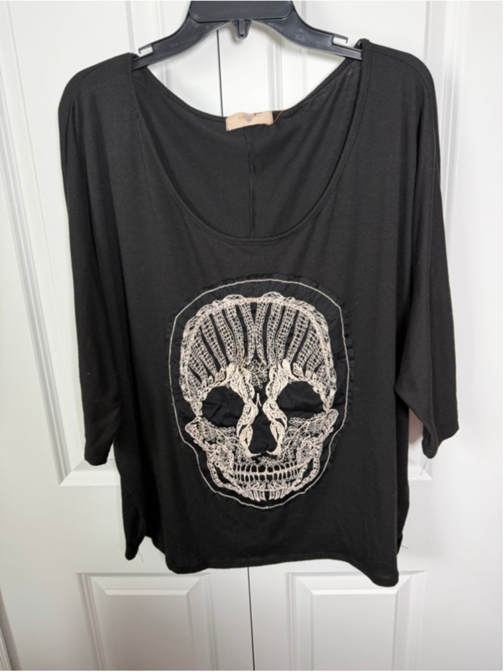 Blush Black Short Sleeve Tee with White Skull Graphic 2X